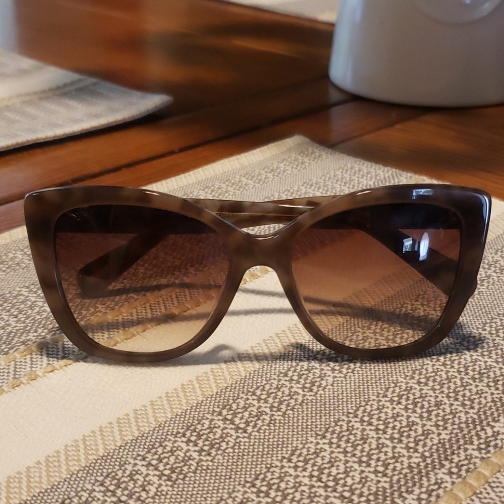 Diff sunglasses